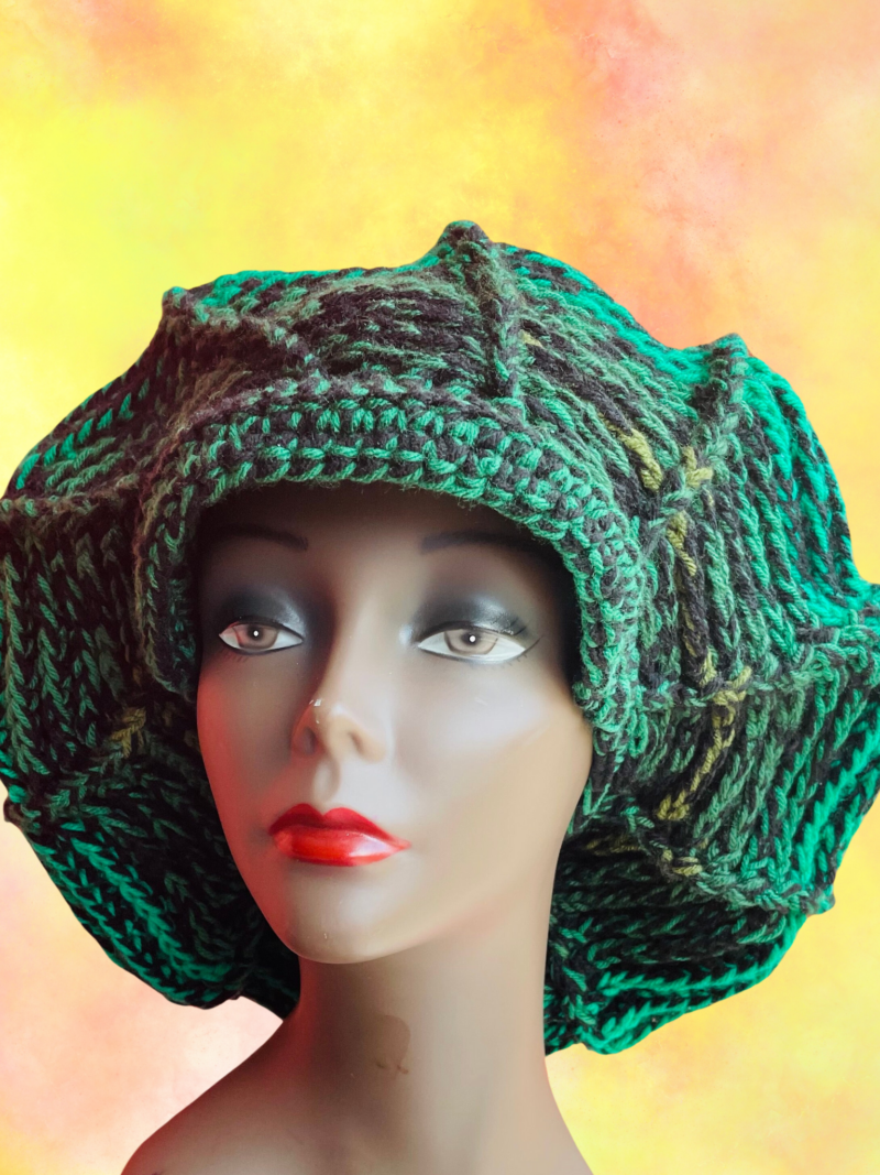 Emerald Empress Crownwarmer